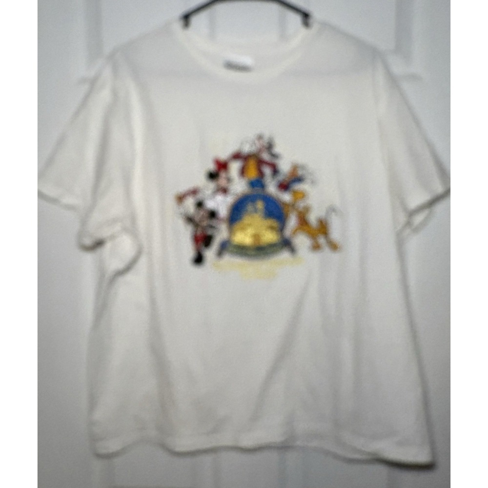 WALT DISNEY WORLD EMBROIDERED "HAPPIEST CELEBRATION ON EARTH" WOMENS SZ XL